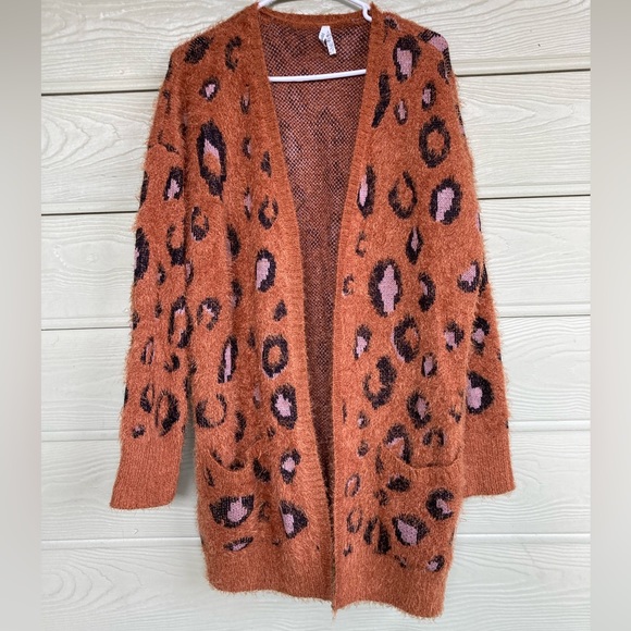 Super soft chenille leopard cardigan - Picture 1 of 2